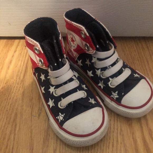 Converse - Picture 1 of 3